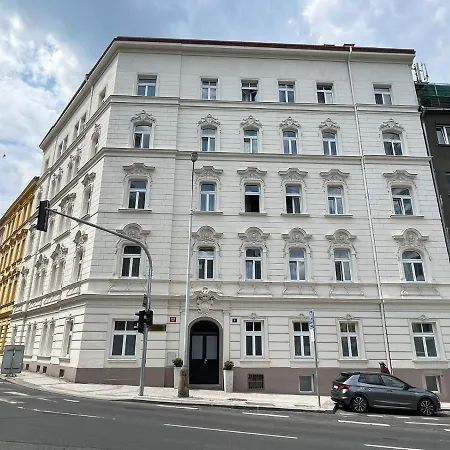 Figaro Suites-3